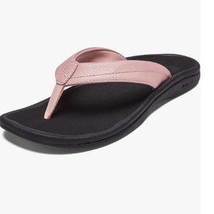 COPY - Women’s Olukai ohana petal pink / black size 9